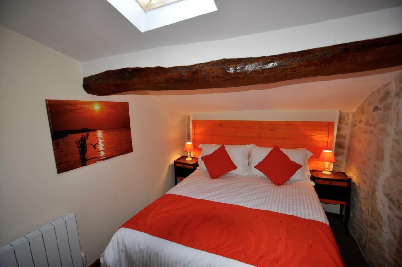 Chez Fins Bois Bed & Breakfast Nere Ngoại thất bức ảnh